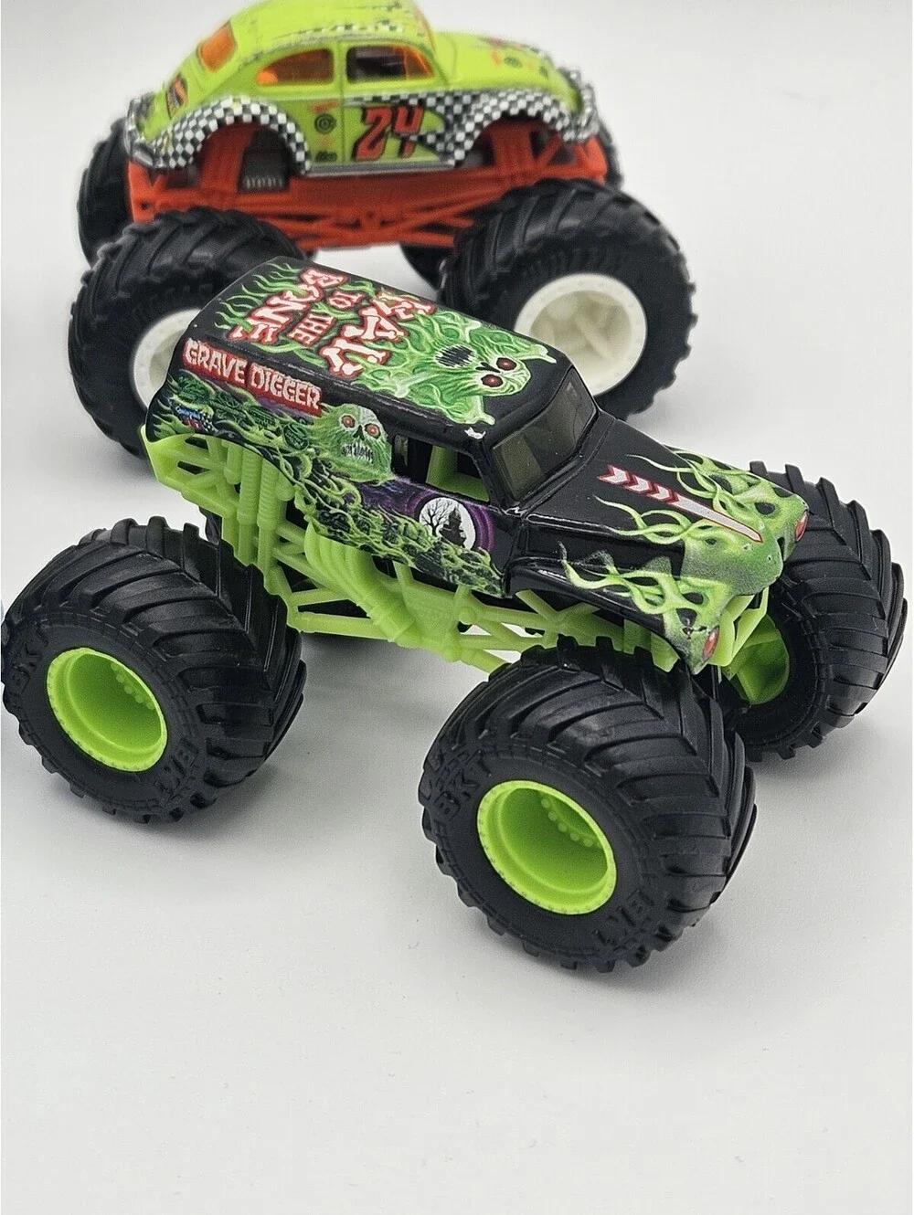 2 Hot Wheels, 2 Monster Jam Lot of 4 With Grave Digger
